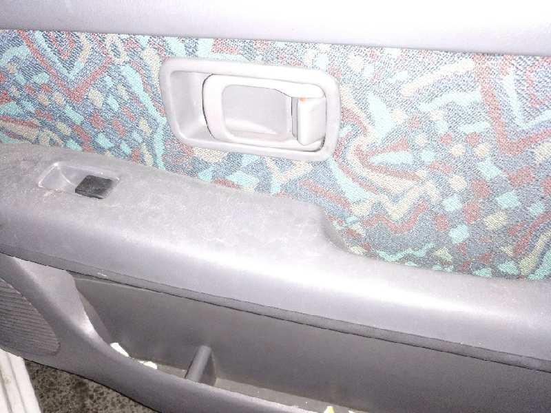 MANETA INTERIOR DELANTERA DERECHA