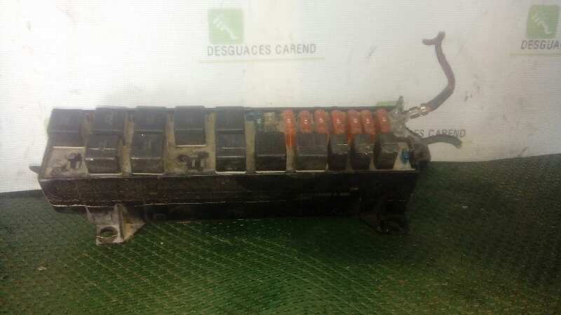 CAJA RELES / FUSIBLES