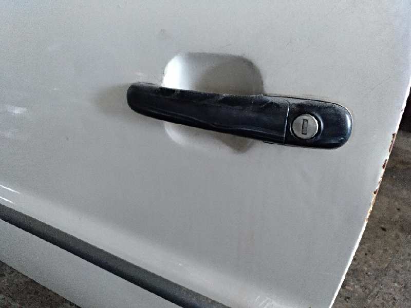 CERRADURA PUERTA DELANTERA IZQUIERDA 