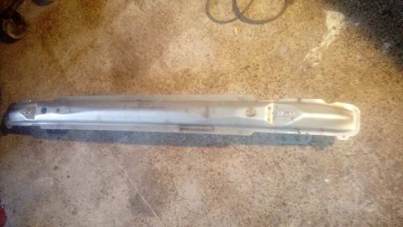 REFUERZO PARAGOLPES DELANTERO