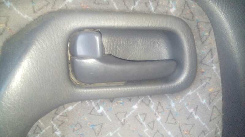 MANETA INTERIOR DELANTERA IZQUIERDA