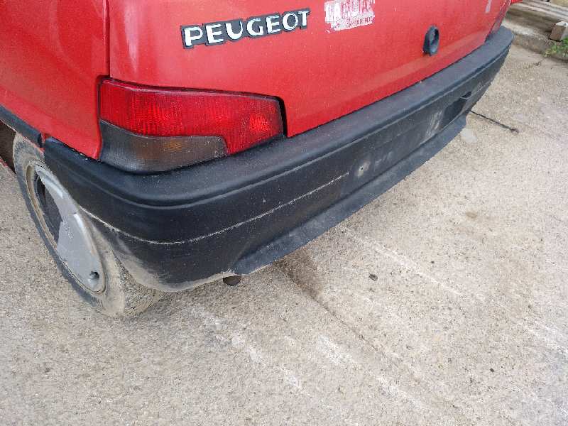 PARAGOLPES TRASERO