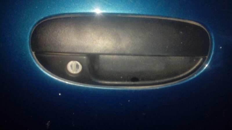 MANETA EXTERIOR DELANTERA DERECHA