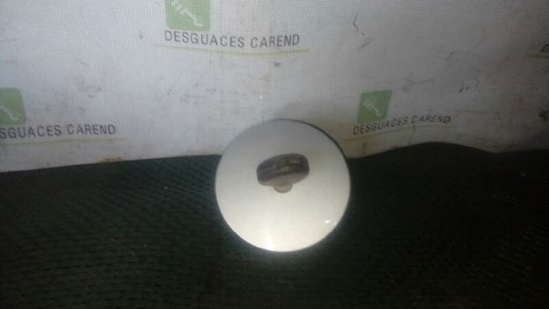 TAPON COMBUSTIBLE