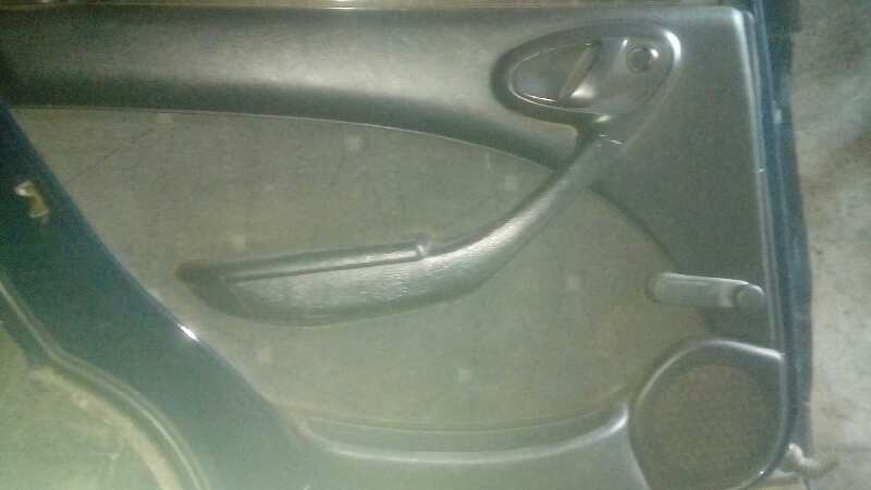 GUARNECIDO PUERTA TRASERA IZQUIERDA