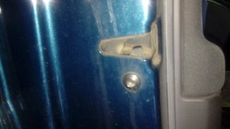 CERRADURA PUERTA DELANTERA IZQUIERDA