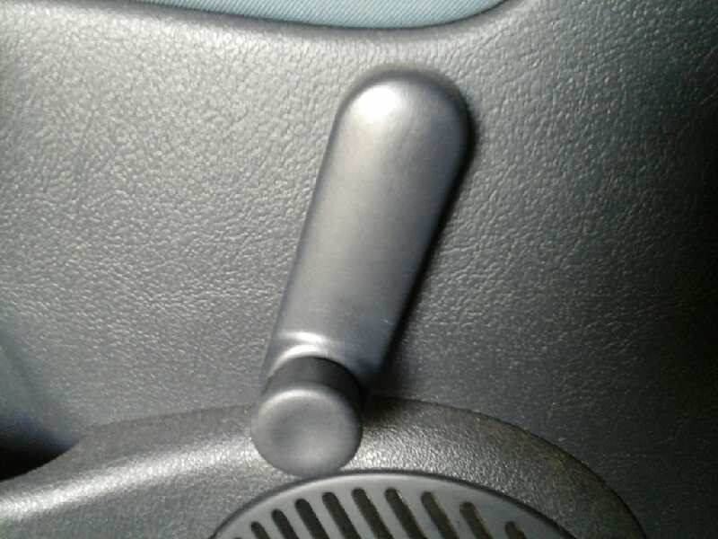 ELEVALUNAS TRASERO IZQUIERDO