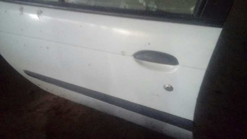 ELEVALUNAS DELANTERO IZQUIERDO