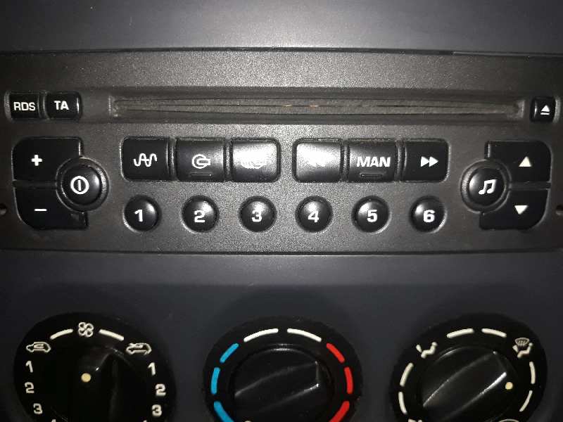 SISTEMA AUDIO / RADIO CD