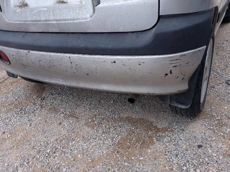 PARAGOLPES TRASERO
