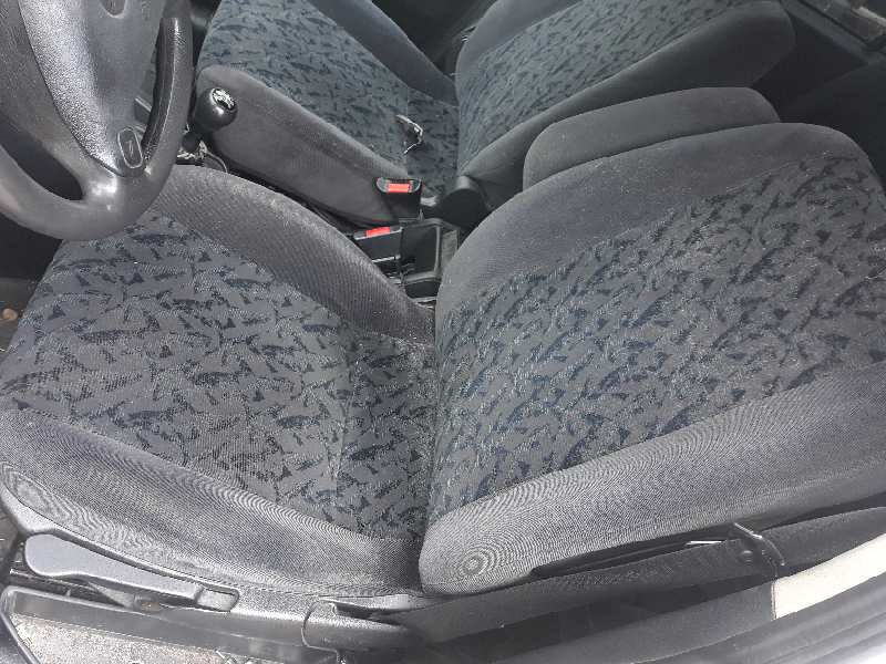 ASIENTO DELANTERO IZQUIERDO