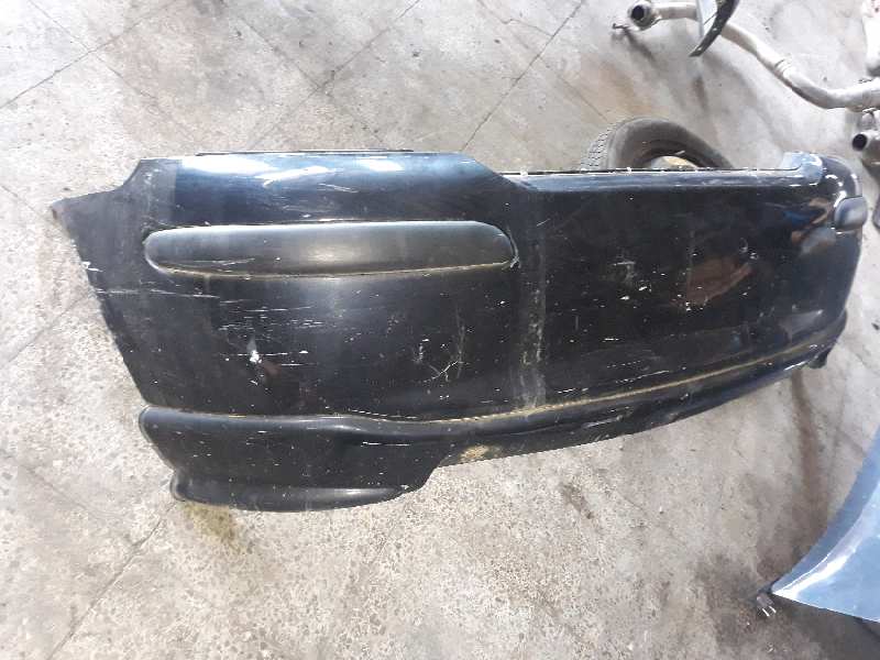 PARAGOLPES TRASERO