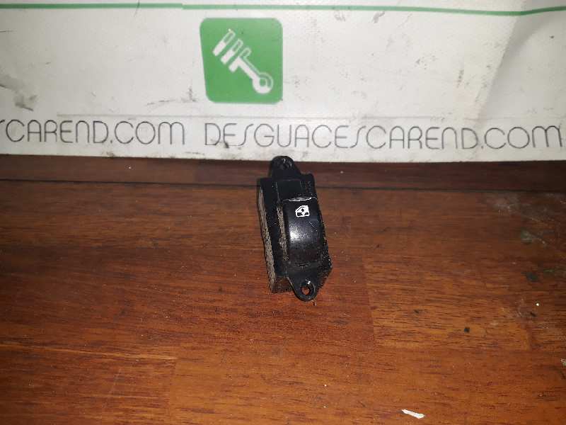 MANDO ELEVALUNAS DELANTERO DERECHO