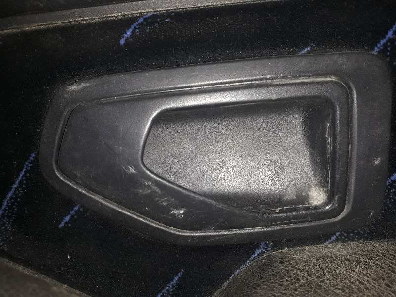 MANETA INTERIOR DELANTERA DERECHA