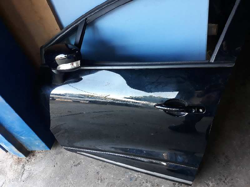PUERTA DELANTERA IZQUIERDA