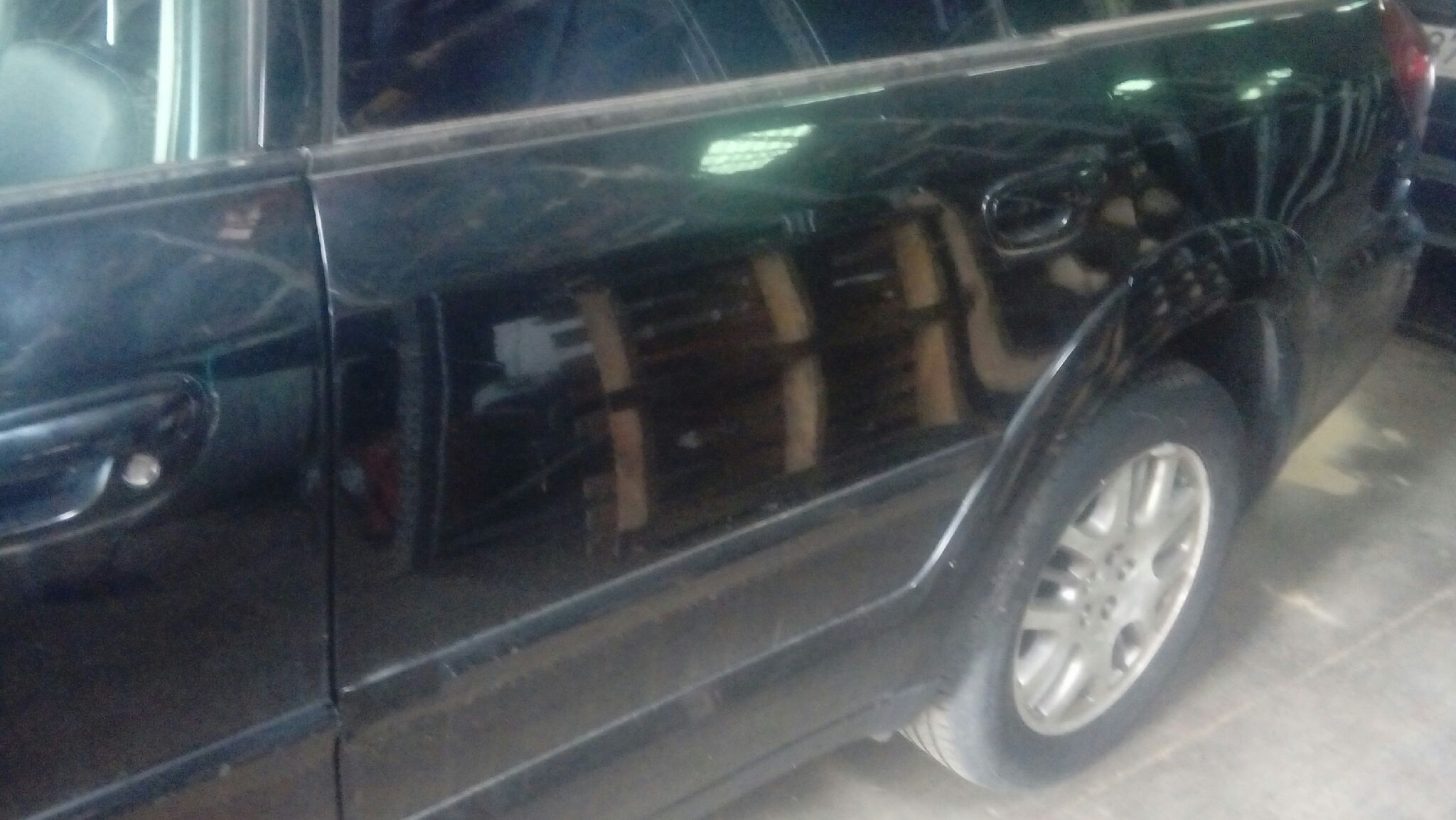 PUERTA TRASERA IZQUIERDA