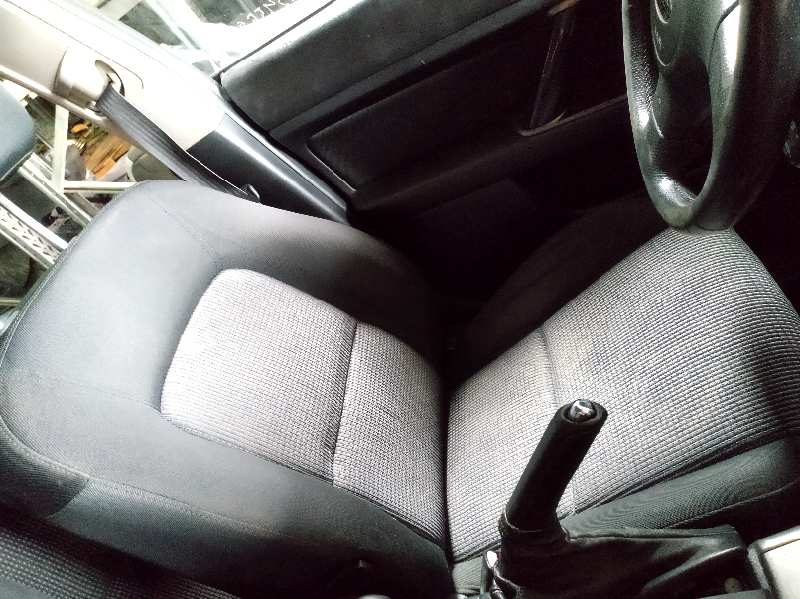 ASIENTO DELANTERO IZQUIERDO