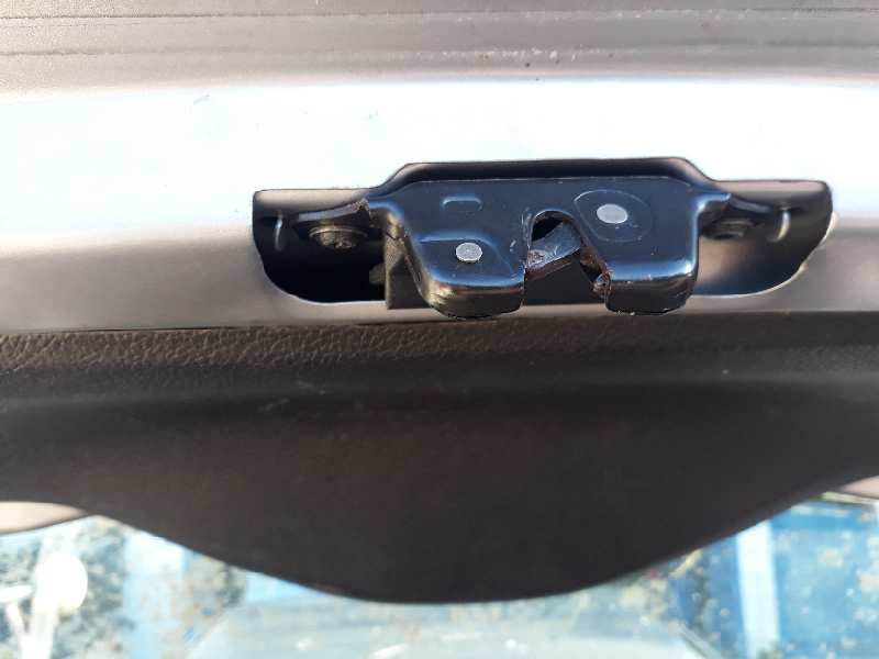 CERRADURA MALETERO - PORTON