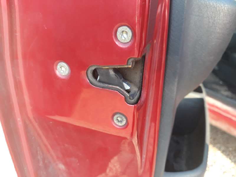 CERRADURA PUERTA DELANTERA IZQUIERDA 