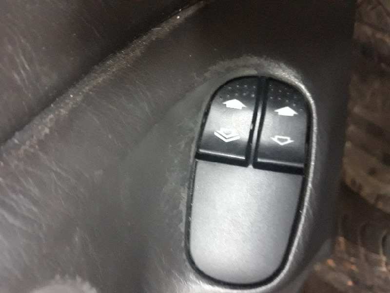 MANDO ELEVALUNAS DELANTERO IZQUIERDO 