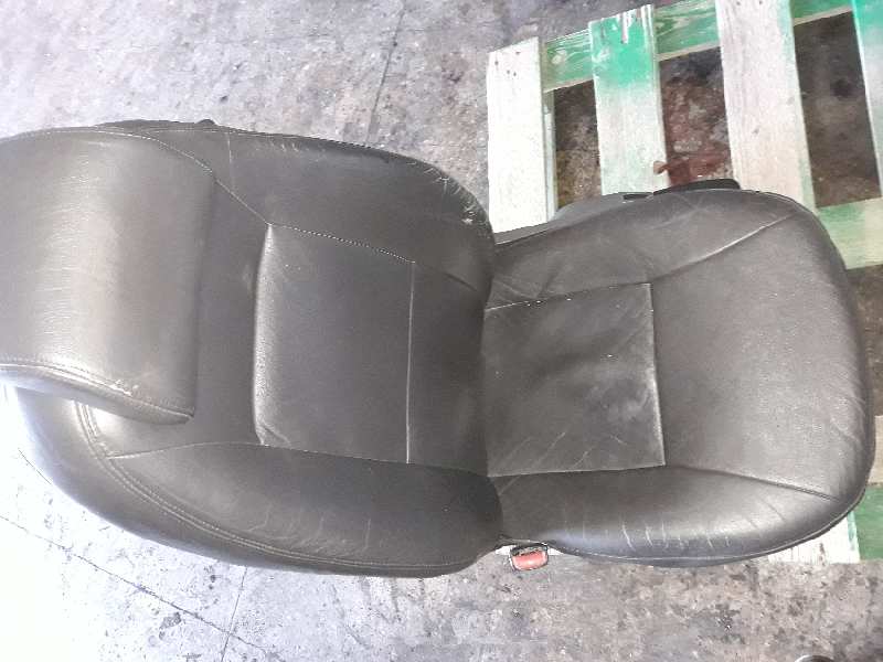 ASIENTO DELANTERO IZQUIERDO