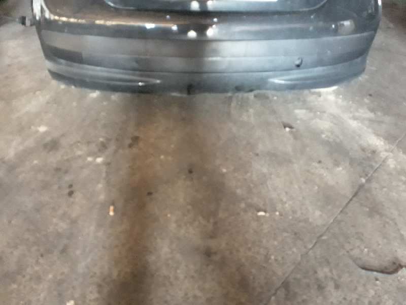 PARAGOLPES TRASERO