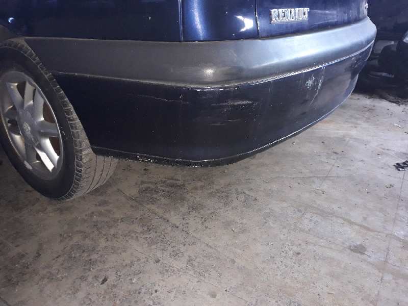 PARAGOLPES TRASERO