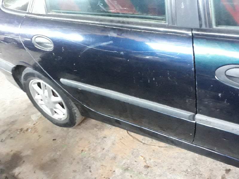 PUERTA TRASERA DERECHA