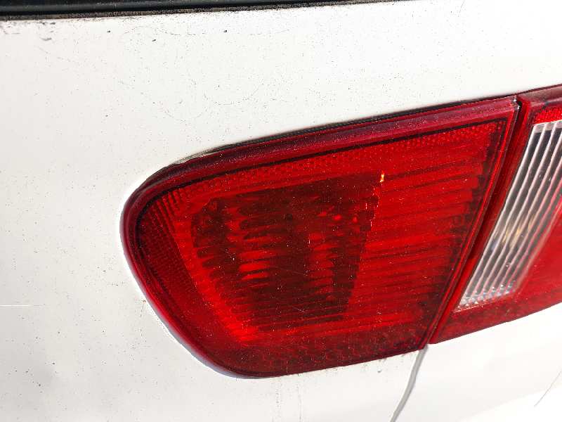 PILOTO TRASERO DERECHO