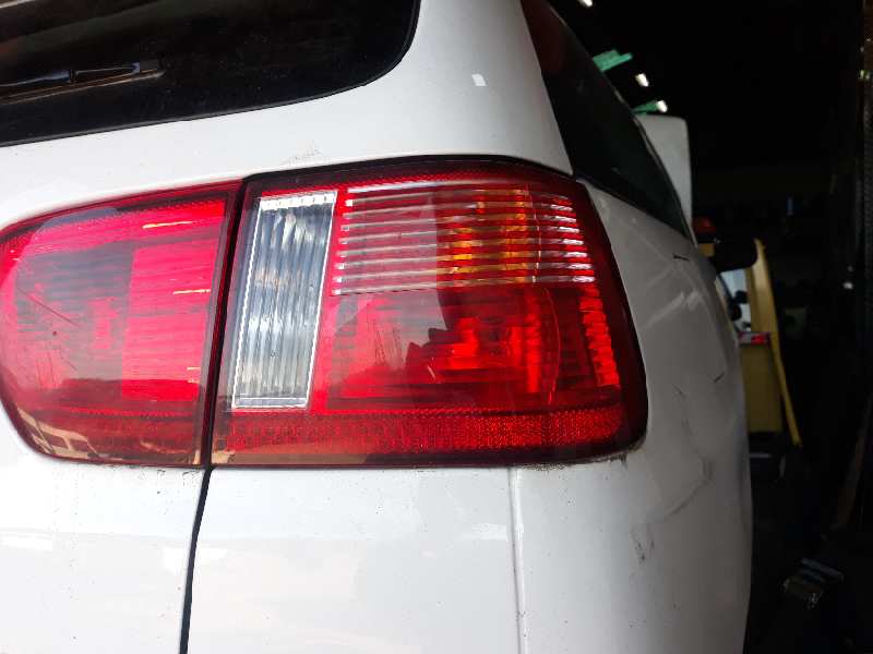 PILOTO TRASERO DERECHO