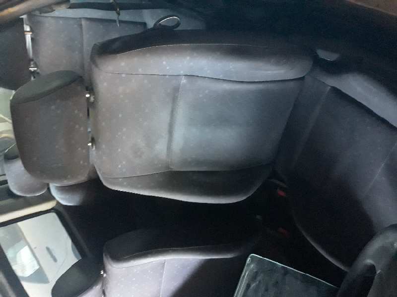 ASIENTO DELANTERO IZQUIERDO