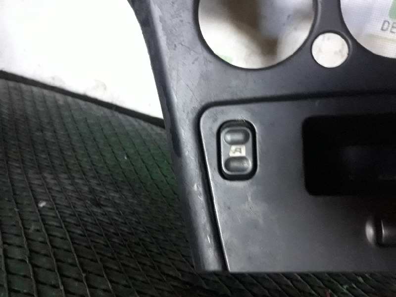 MANDO ELEVALUNAS DELANTERO IZQUIERDO 