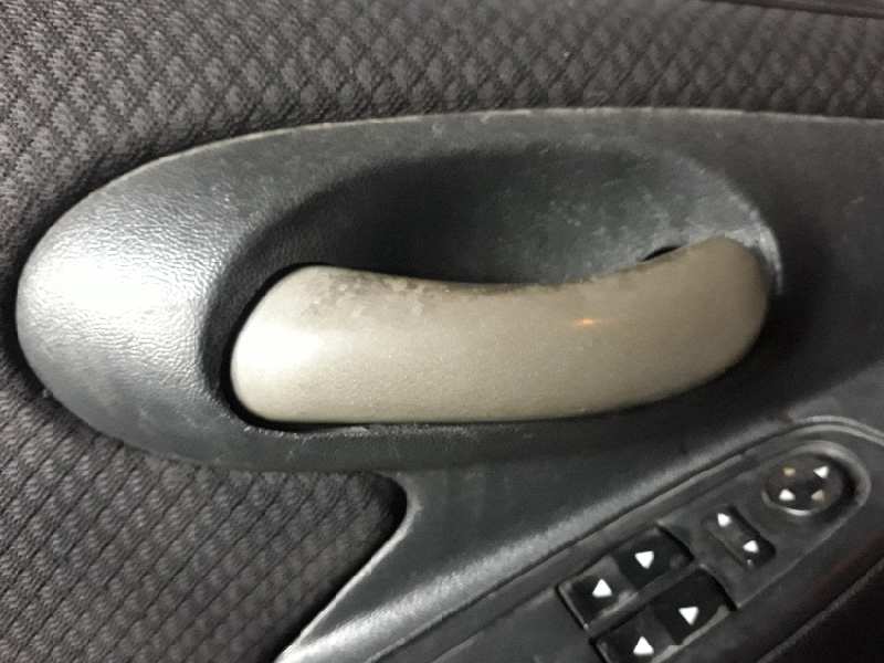 MANETA INTERIOR DELANTERA IZQUIERDA