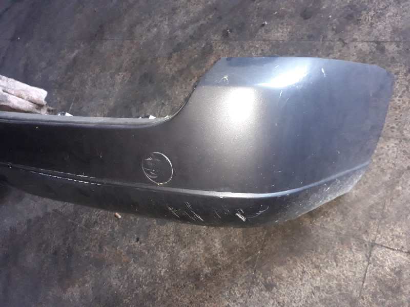 PARAGOLPES TRASERO