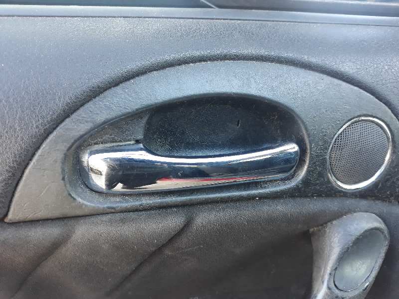 MANETA INTERIOR DELANTERA IZQUIERDA