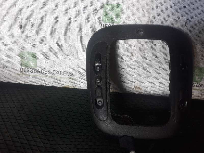 MANDO ELEVALUNAS DELANTERO IZQUIERDO 