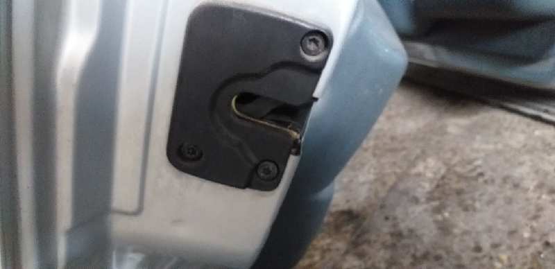 CERRADURA PUERTA DELANTERA IZQUIERDA 