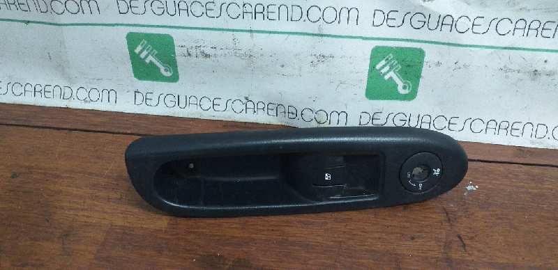 MANDO ELEVALUNAS DELANTERO DERECHO