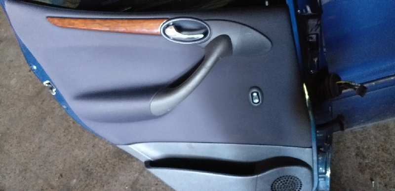 GUARNECIDO PUERTA TRASERA IZQUIERDA