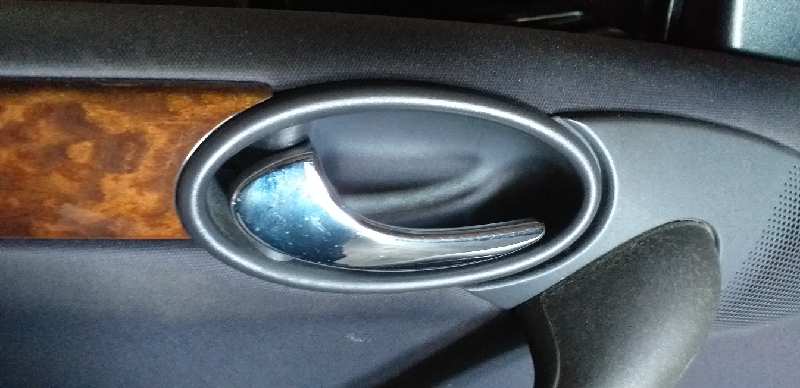 MANETA INTERIOR DELANTERA IZQUIERDA