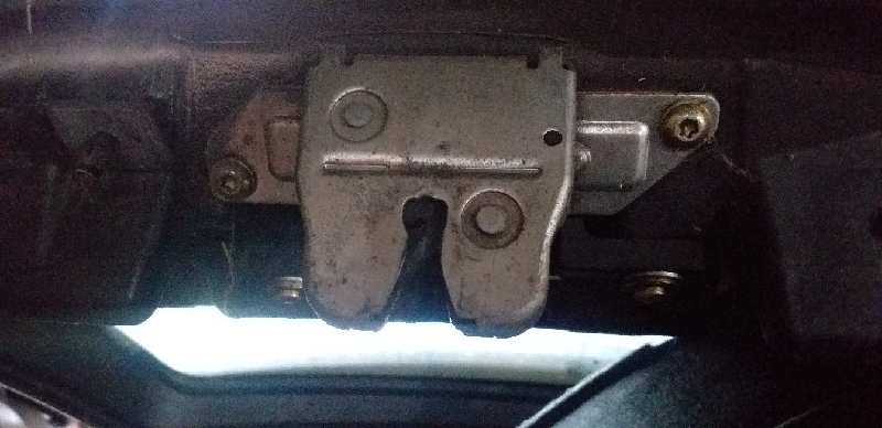 CERRADURA MALETERO - PORTON