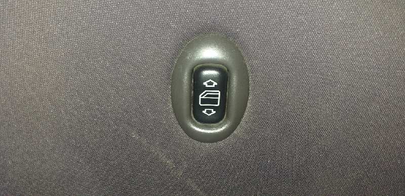 MANDO ELEVALUNAS TRASERO DERECHO