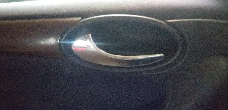 MANETA INTERIOR DELANTERA IZQUIERDA