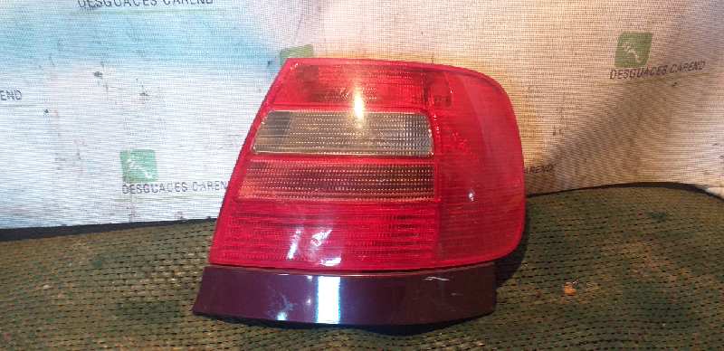 PILOTO TRASERO DERECHO