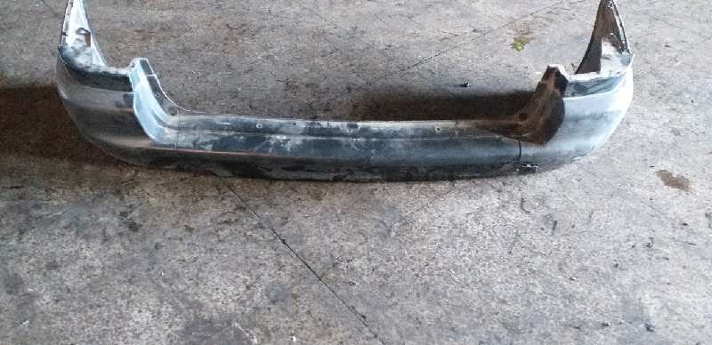 PARAGOLPES TRASERO