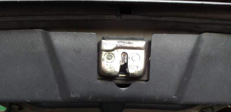 CERRADURA MALETERO - PORTON