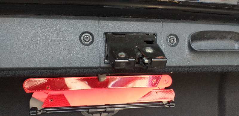 CERRADURA MALETERO - PORTON