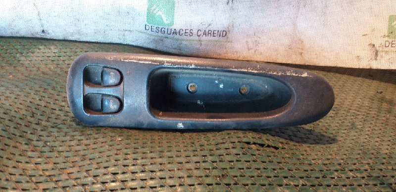 MANDO ELEVALUNAS DELANTERO IZQUIERDO 