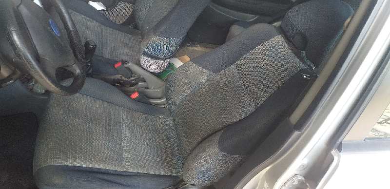 ASIENTO DELANTERO IZQUIERDO