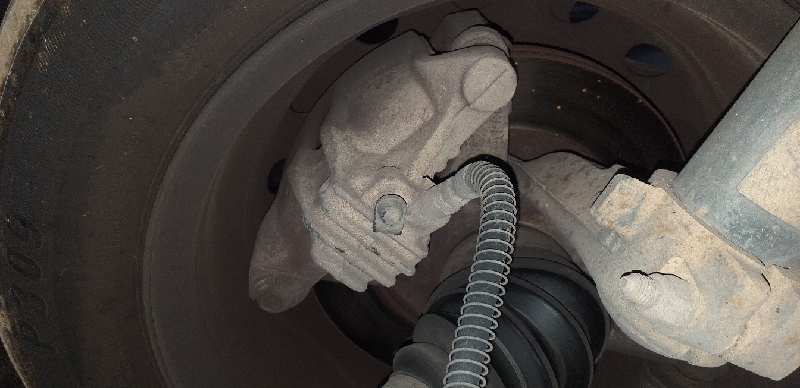 PINZA FRENO DELANTERA DERECHA